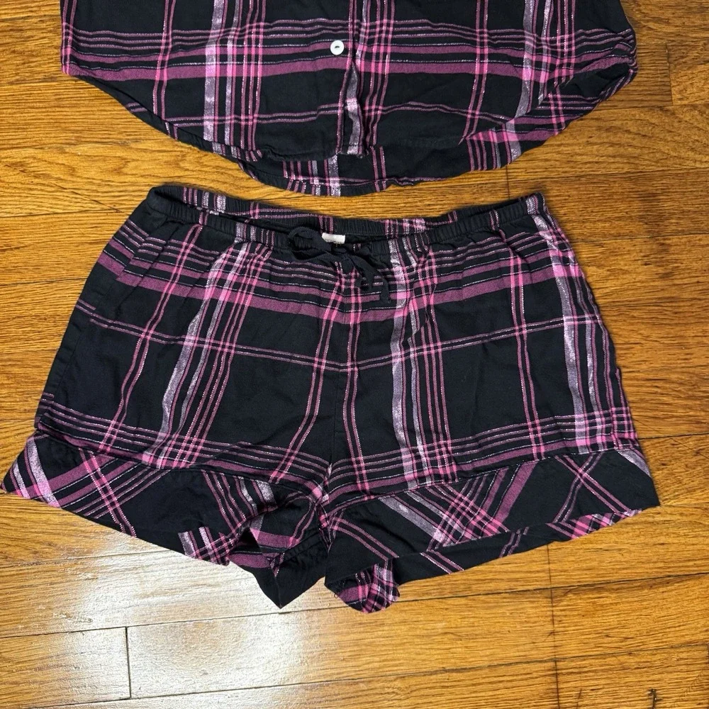 Victoria's Secret plaid pajama set Shirts/shirt Black And Pink Size XS